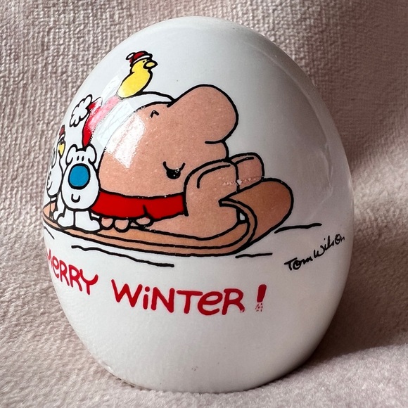 Vintage ZIGGY ™️ “Merry Winter” Ceramic Egg-Shaped Coin Bank - Picture 2 of 4